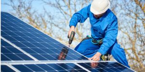 Installation Maintenance Panneaux Solaires Photovoltaïques à Grust